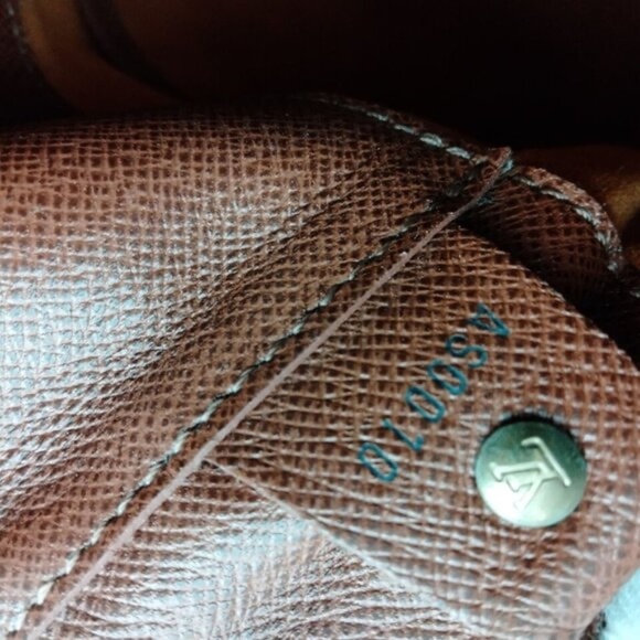 100% Authentic Louis Vuitton Musette Brown Monogram Shoulder Bag - Picture 9 of 9